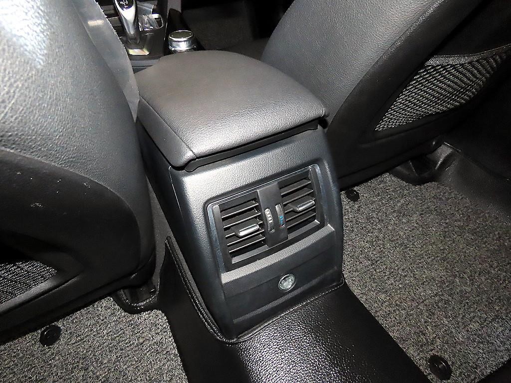 BMW 그란투리스모 3시리즈 GT (F34) GT 320D xDrive 이미지 14