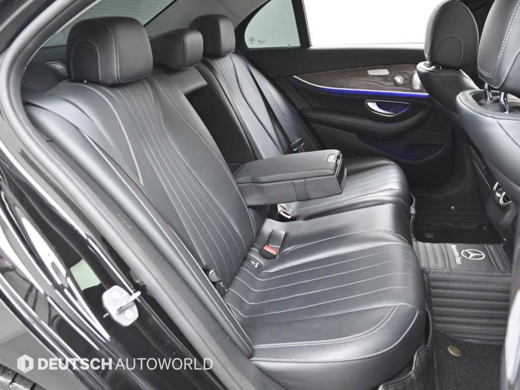 벤츠 E 클래스 E-클래스 W213 E300 4MATIC 익스클루시브 이미지 12