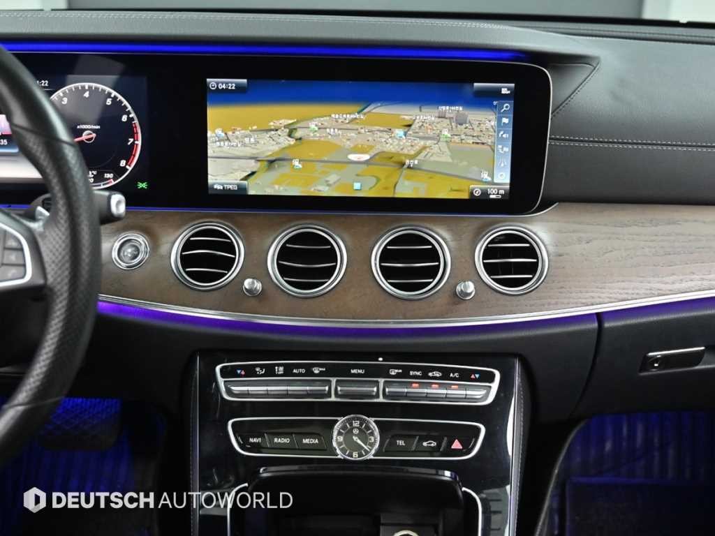 벤츠 E 클래스 E-클래스 W213 E300 4MATIC 익스클루시브 이미지 14