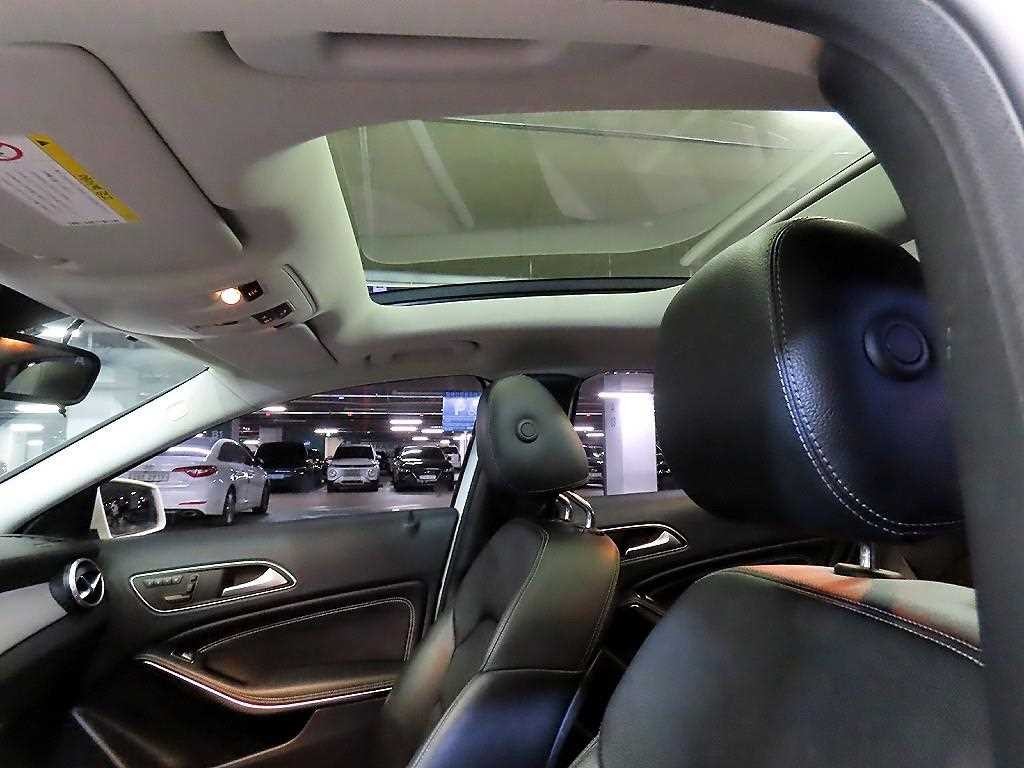 벤츠 GLA 클래스 GLA클래스 X156 GLA200 CDI 4MATIC 이미지 14