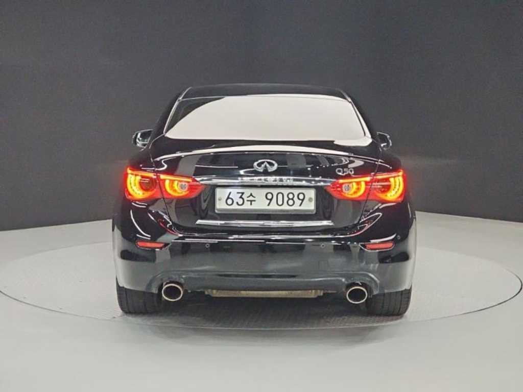 인피니티 Q Q50 2.2D 익스클루시브 이미지 3
