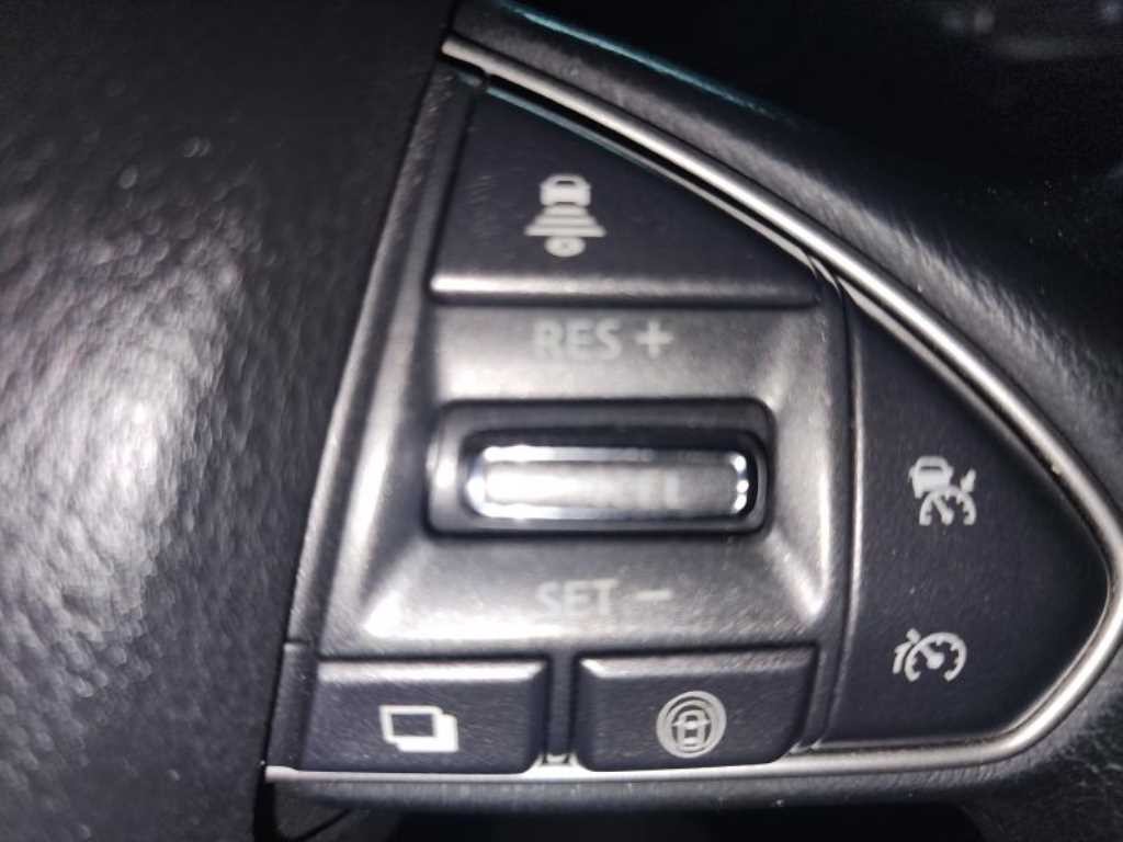 인피니티 Q Q50 2.2D 익스클루시브 이미지 6
