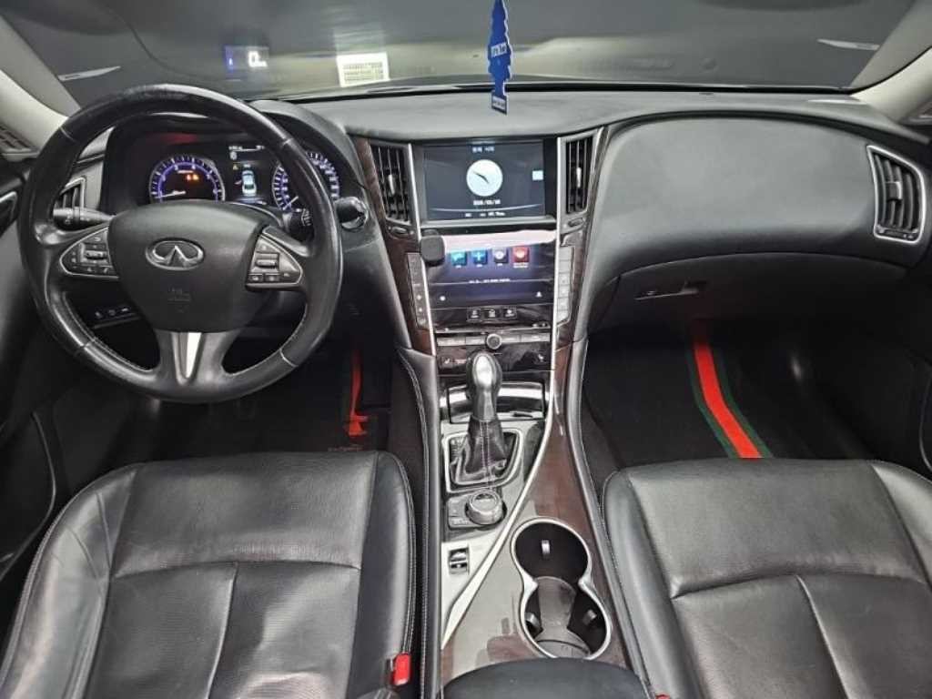 인피니티 Q Q50 2.2D 익스클루시브 이미지 7