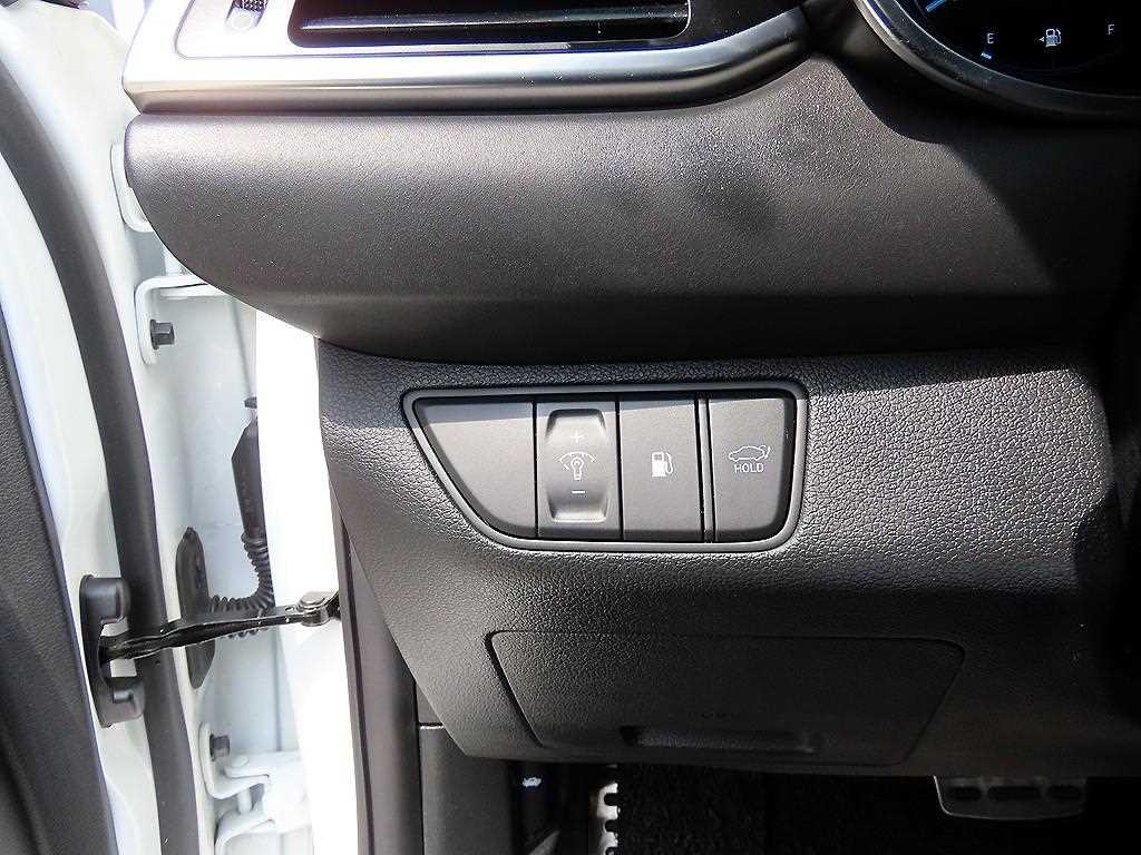 제네시스 G70 더 뉴 G70 가솔린 2.0T 2WD 스포츠 패키지 이미지 13
