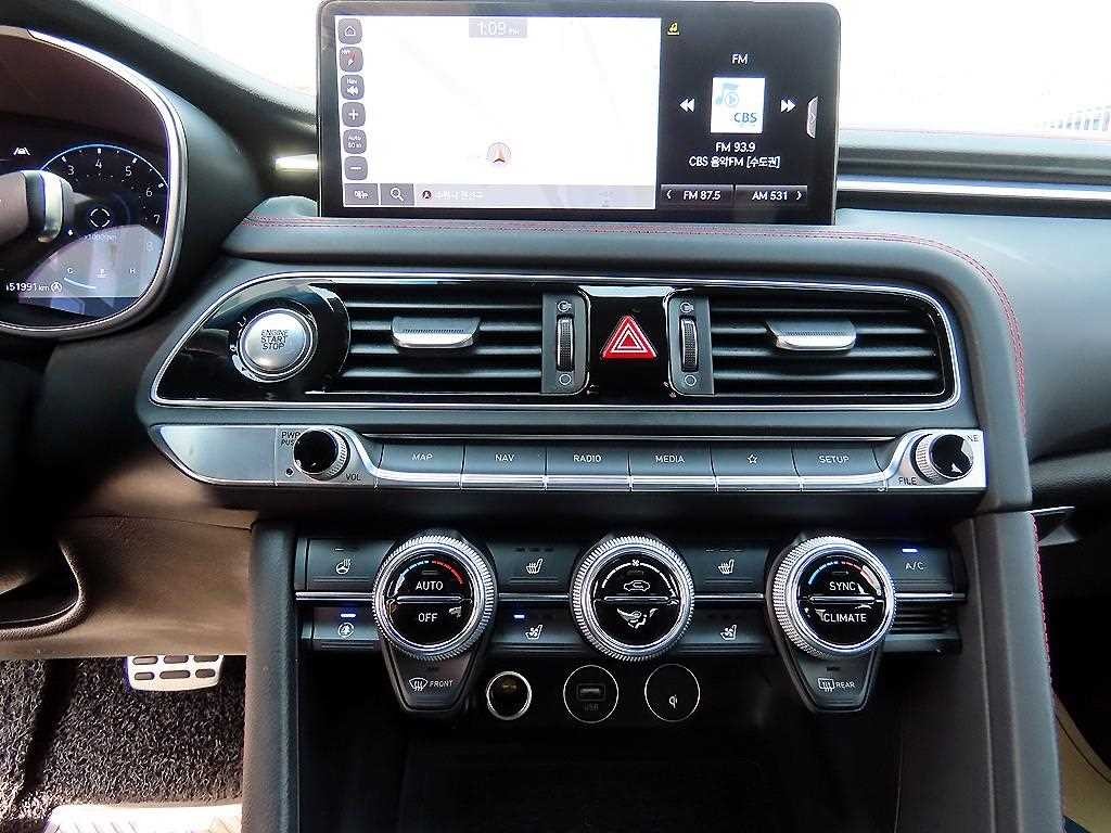 제네시스 G70 더 뉴 G70 가솔린 2.0T 2WD 스포츠 패키지 이미지 14
