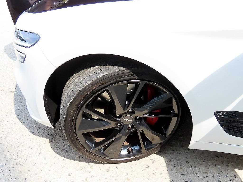 제네시스 G70 더 뉴 G70 가솔린 2.0T 2WD 스포츠 패키지 이미지 20