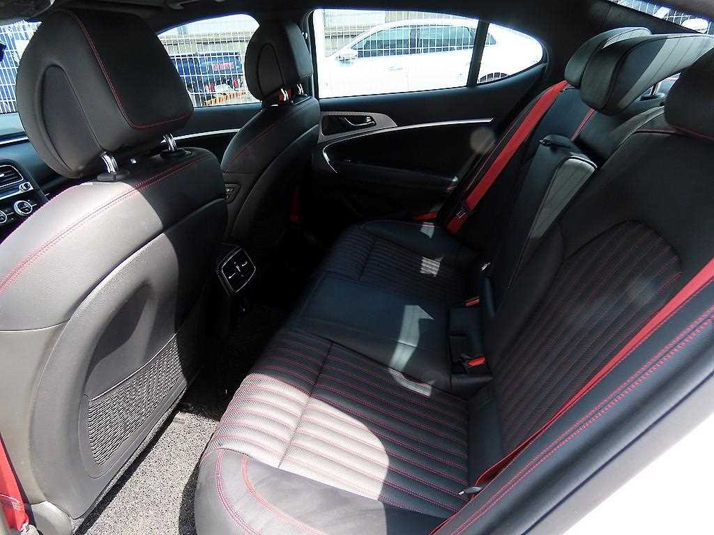 제네시스 G70 더 뉴 G70 가솔린 2.0T 2WD 스포츠 패키지 이미지 6