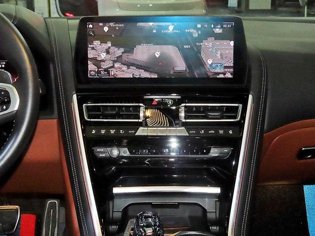 BMW 8시리즈 8시리즈 (G15) M850i xDrive 그란 쿠페 이미지 11