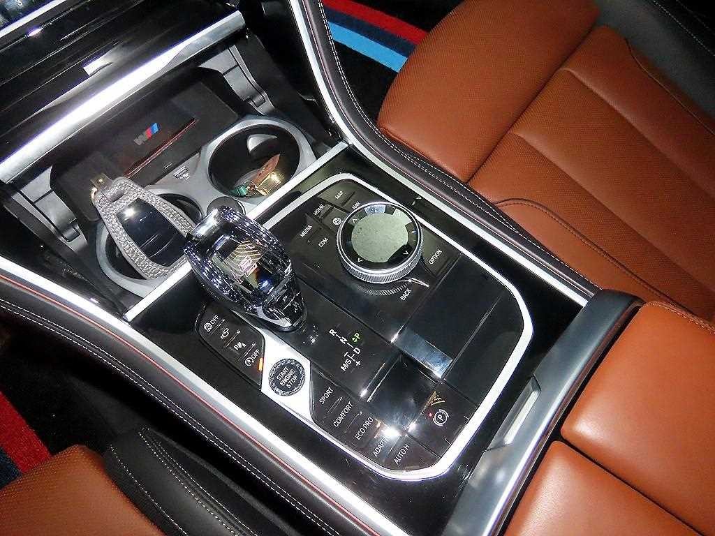 BMW 8시리즈 8시리즈 (G15) M850i xDrive 그란 쿠페 이미지 12