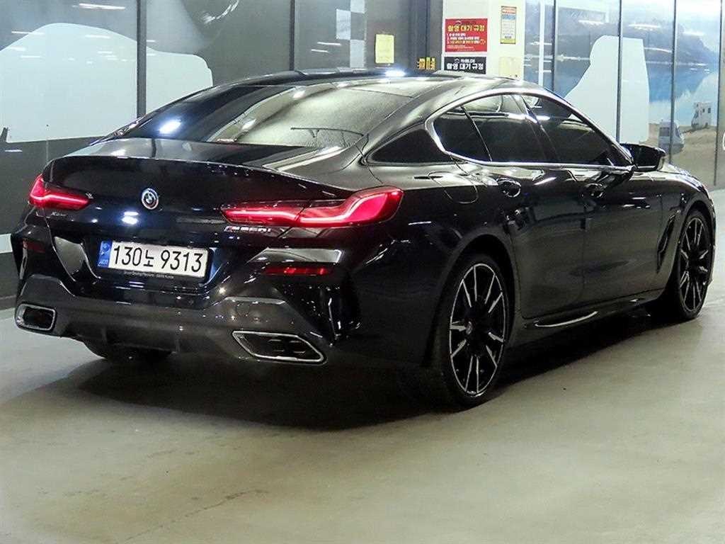 BMW 8시리즈 8시리즈 (G15) M850i xDrive 그란 쿠페 이미지 4