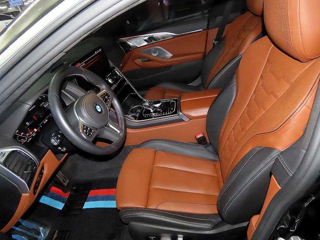 BMW 8시리즈 8시리즈 (G15) M850i xDrive 그란 쿠페 이미지 6