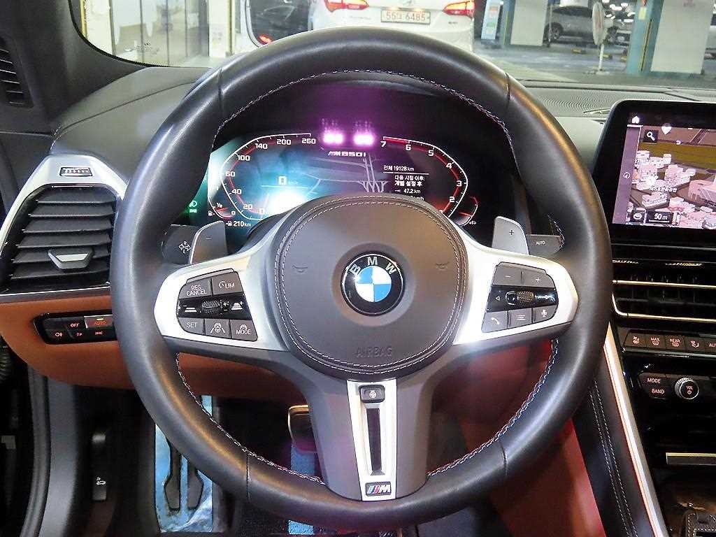 BMW 8시리즈 8시리즈 (G15) M850i xDrive 그란 쿠페 이미지 8
