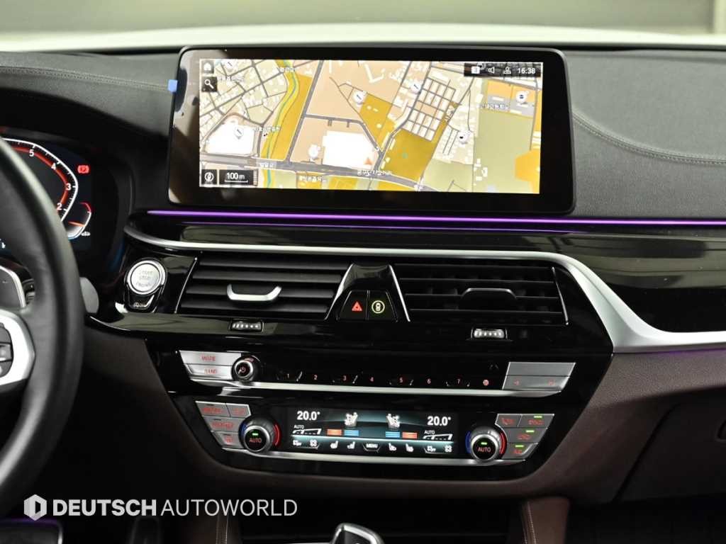 BMW 5시리즈 5시리즈 (G30) 530i xDrive M 스포츠 이미지 14