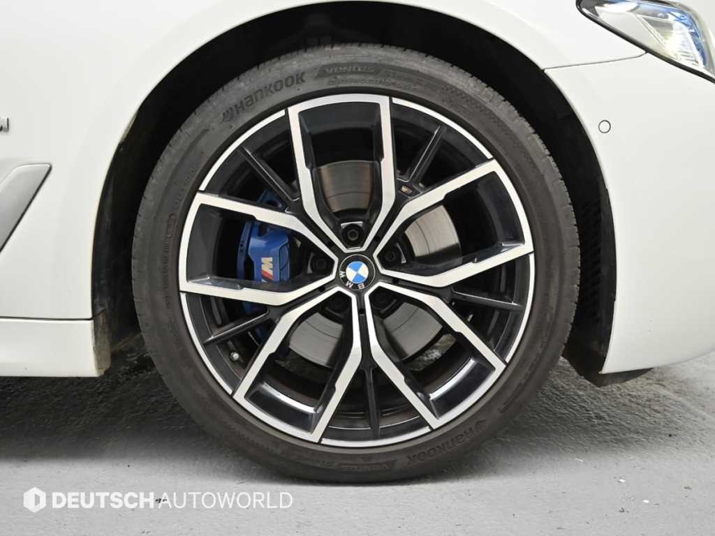 BMW 5시리즈 5시리즈 (G30) 530i xDrive M 스포츠 이미지 5