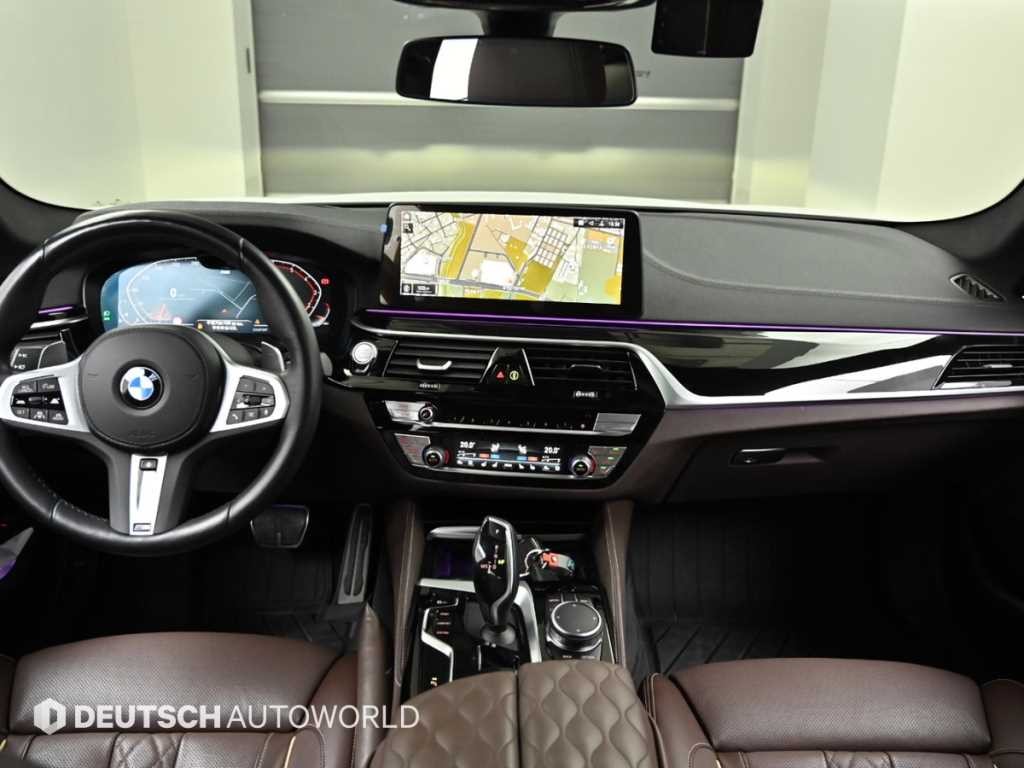 BMW 5시리즈 5시리즈 (G30) 530i xDrive M 스포츠 이미지 7