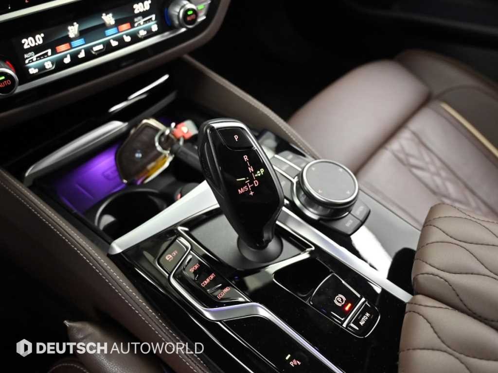 BMW 5시리즈 5시리즈 (G30) 530i xDrive M 스포츠 이미지 9