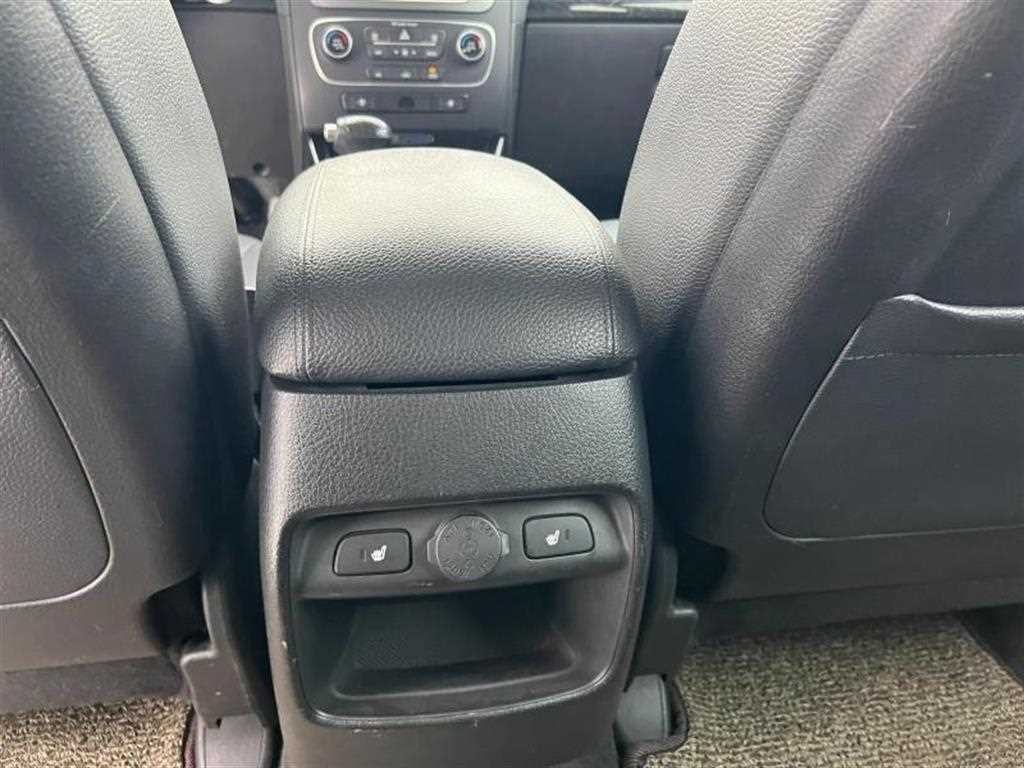 기아 쏘렌토 뉴 쏘렌토 R 2WD 2.0 프레스티지 이미지 16