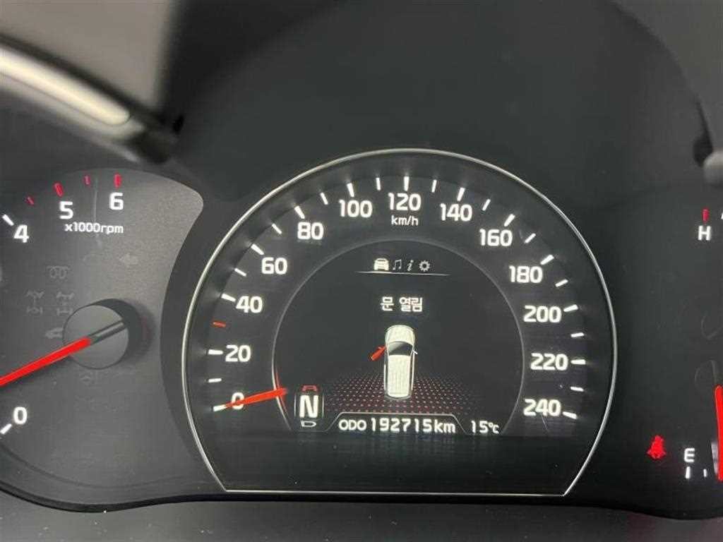 기아 쏘렌토 뉴 쏘렌토 R 2WD 2.0 프레스티지 이미지 6