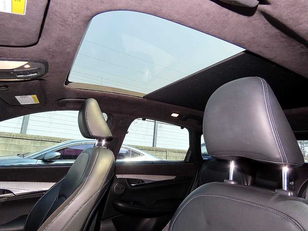 인피니티 QX QX50(P71A) 2.0 VC-T 센서리 AWD 이미지 15