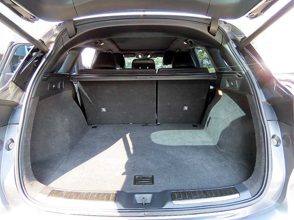 인피니티 QX QX50(P71A) 2.0 VC-T 센서리 AWD 이미지 17