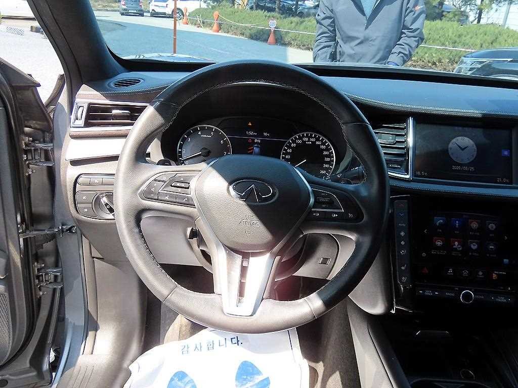 인피니티 QX QX50(P71A) 2.0 VC-T 센서리 AWD 이미지 8