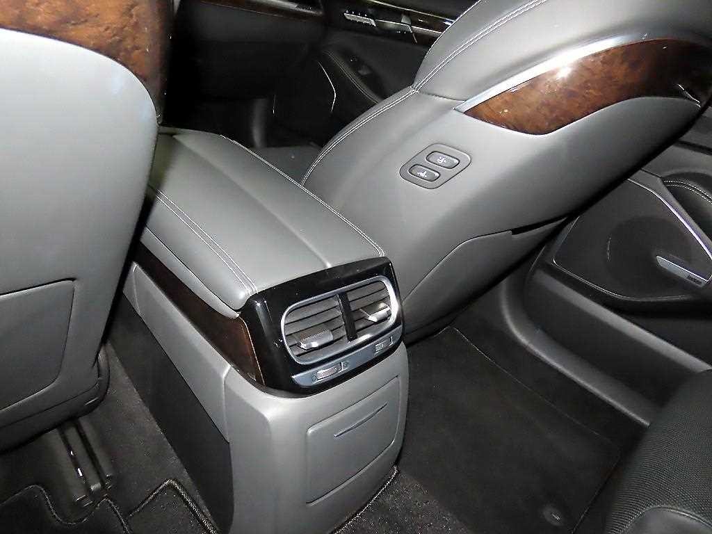 제네시스 G90 3.8 GDI AWD 럭셔리 이미지 16