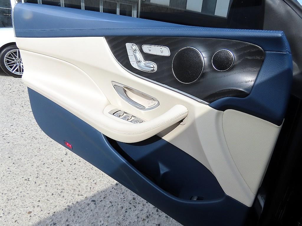 벤츠 E 클래스 E-클래스 W213 E220d 쿠페 이미지 13