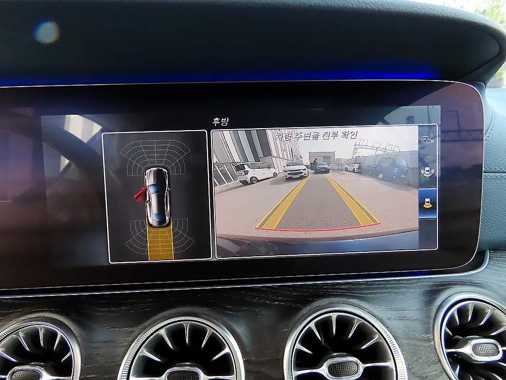 벤츠 E 클래스 E-클래스 W213 E220d 쿠페 이미지 16