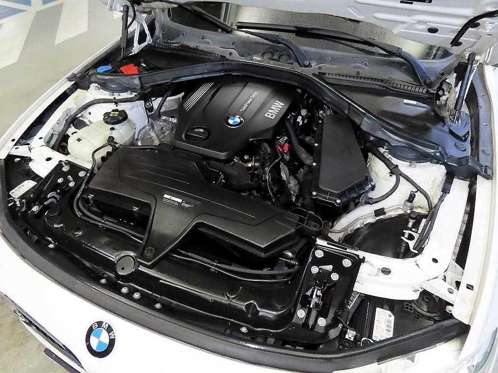 BMW 3시리즈 3시리즈 (F30) 320d 이미지 19