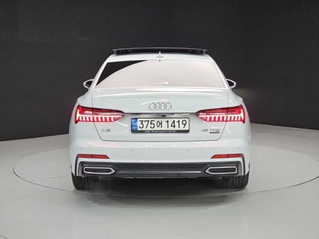 아우디 A6 A6 (C8) 45 TFSI 콰트로 프리미엄 이미지 3
