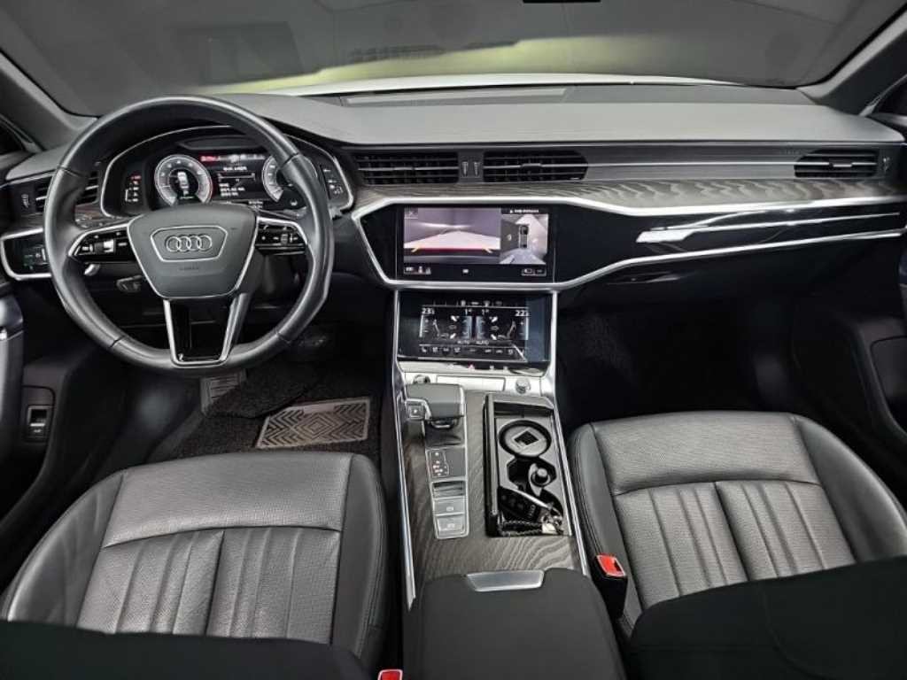 아우디 A6 A6 (C8) 45 TFSI 콰트로 프리미엄 이미지 5