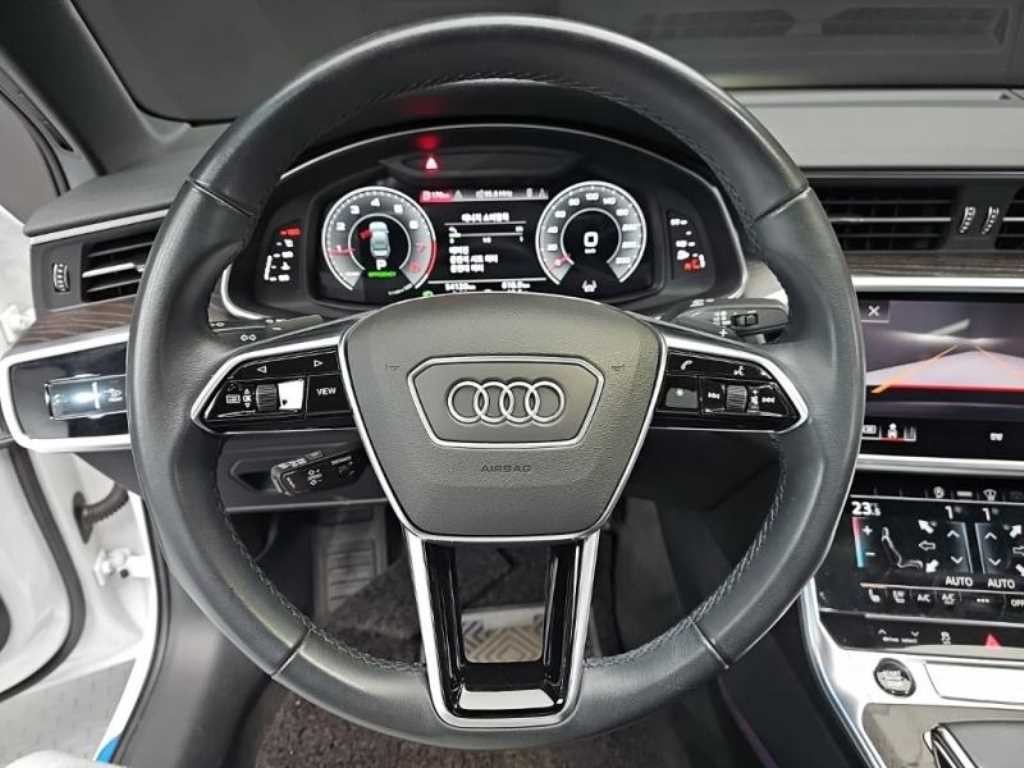 아우디 A6 A6 (C8) 45 TFSI 콰트로 프리미엄 이미지 7