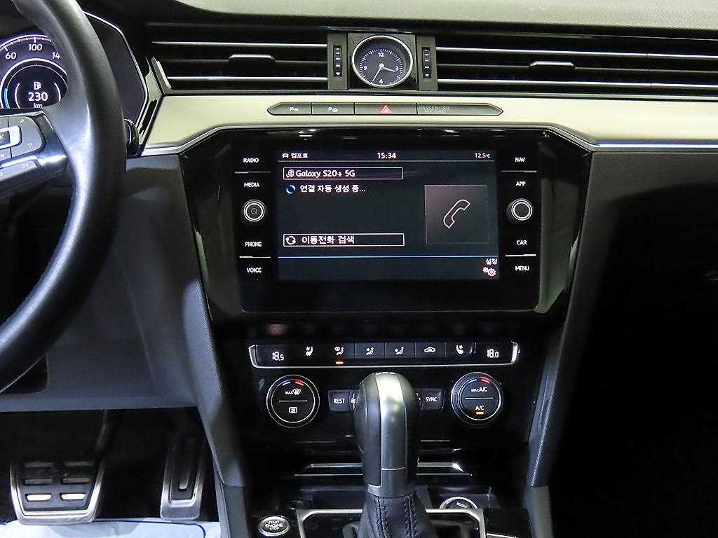 폭스바겐 아테온 2.0 TDI 엘레강스 프레스티지 이미지 11