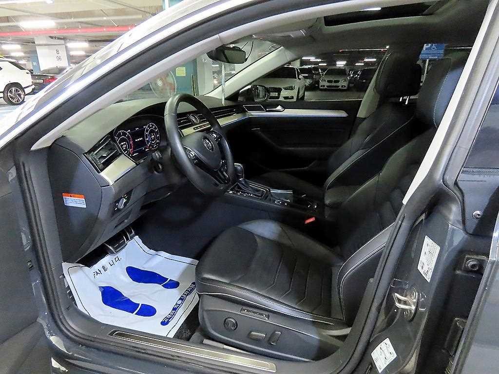 폭스바겐 아테온 2.0 TDI 엘레강스 프레스티지 이미지 6
