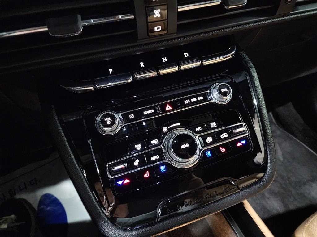 링컨 코세어 2.0 리저브 AWD 이미지 12