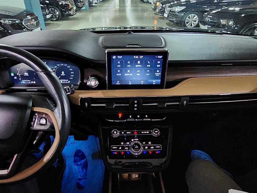 링컨 코세어 2.0 리저브 AWD 이미지 8