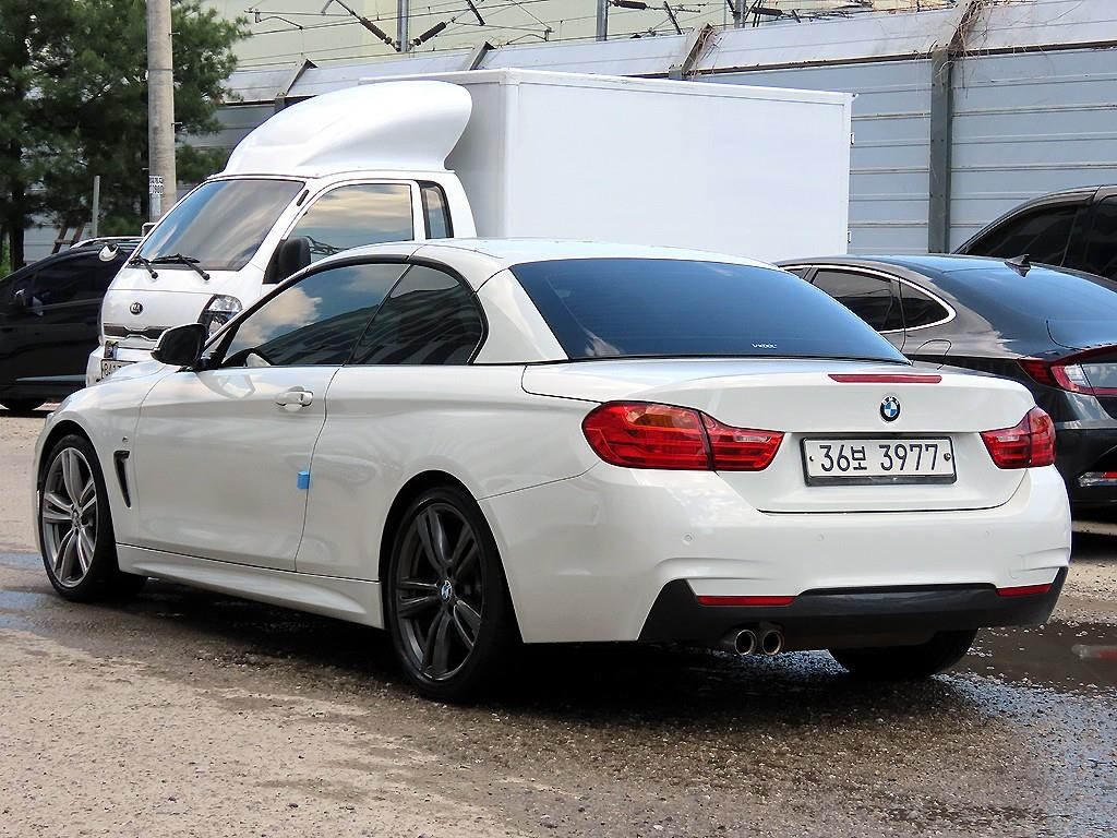 BMW 4시리즈 4시리즈 (F32) 428i 컨버터블 M 스포츠 이미지 3