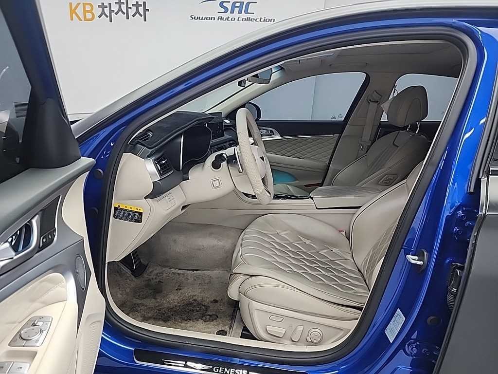 제네시스 G70 3.3T 스포츠 AWD 프레스티지 이미지 11