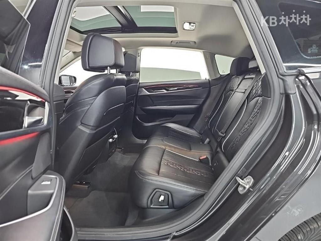 BMW 그란투리스모 6시리즈 GT (G32) 630D XDRIVE 럭셔리 이미지 9