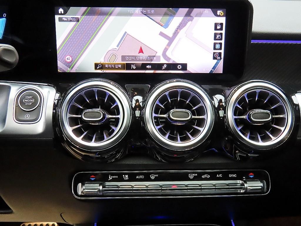 벤츠 GLB 클래스 GLB클래스 X247 AMG GLB 35 4MATIC 이미지 13