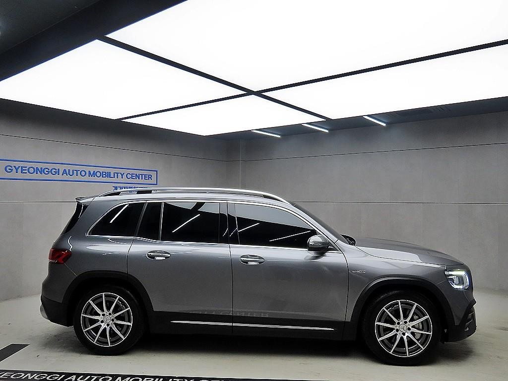 벤츠 GLB 클래스 GLB클래스 X247 AMG GLB 35 4MATIC 이미지 2