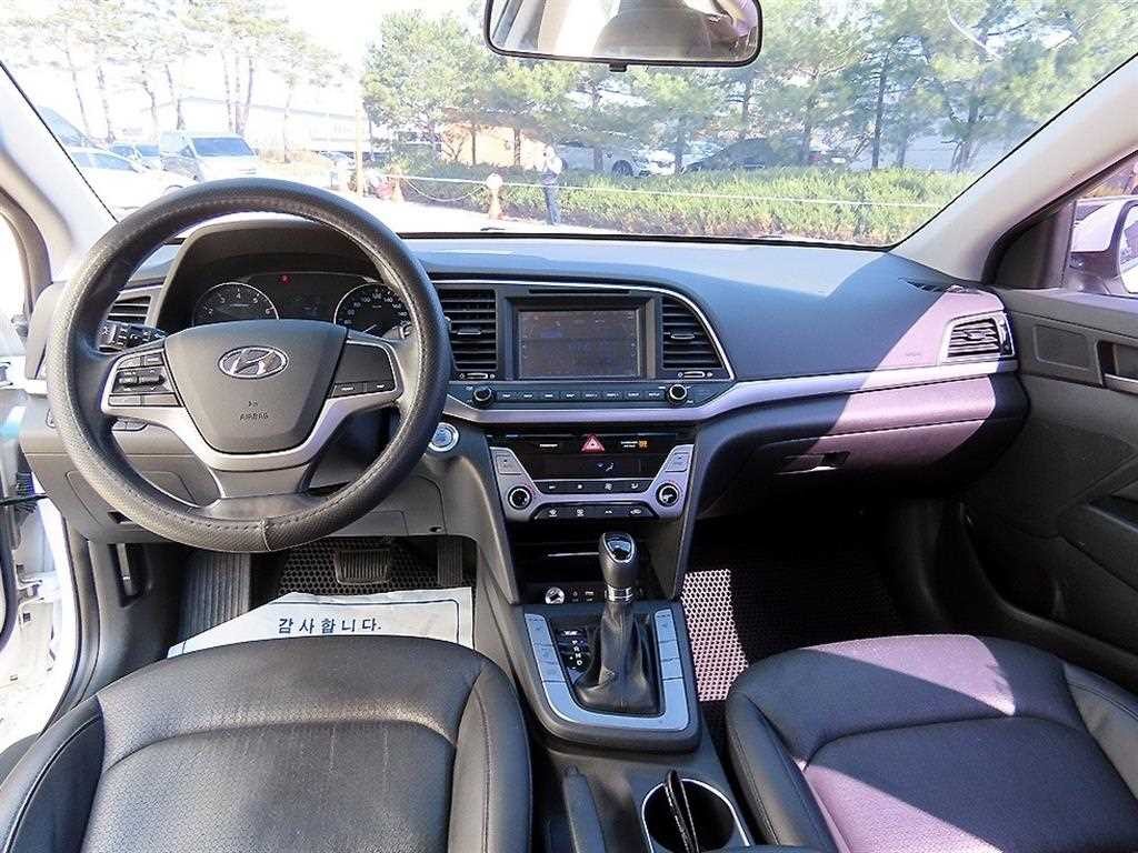 현대 아반떼 아반떼 AD 1.6 GDI 스마트 스페셜 이미지 7