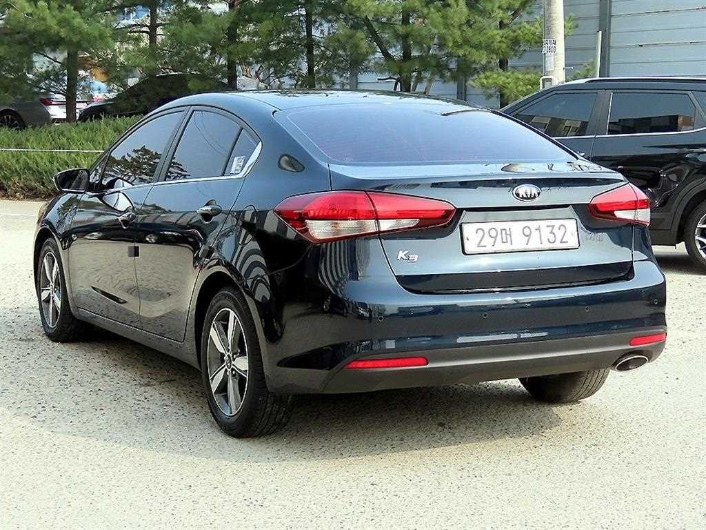 기아 K3 더뉴 K3 1.6 GDI 트렌디 스타일 이미지 3