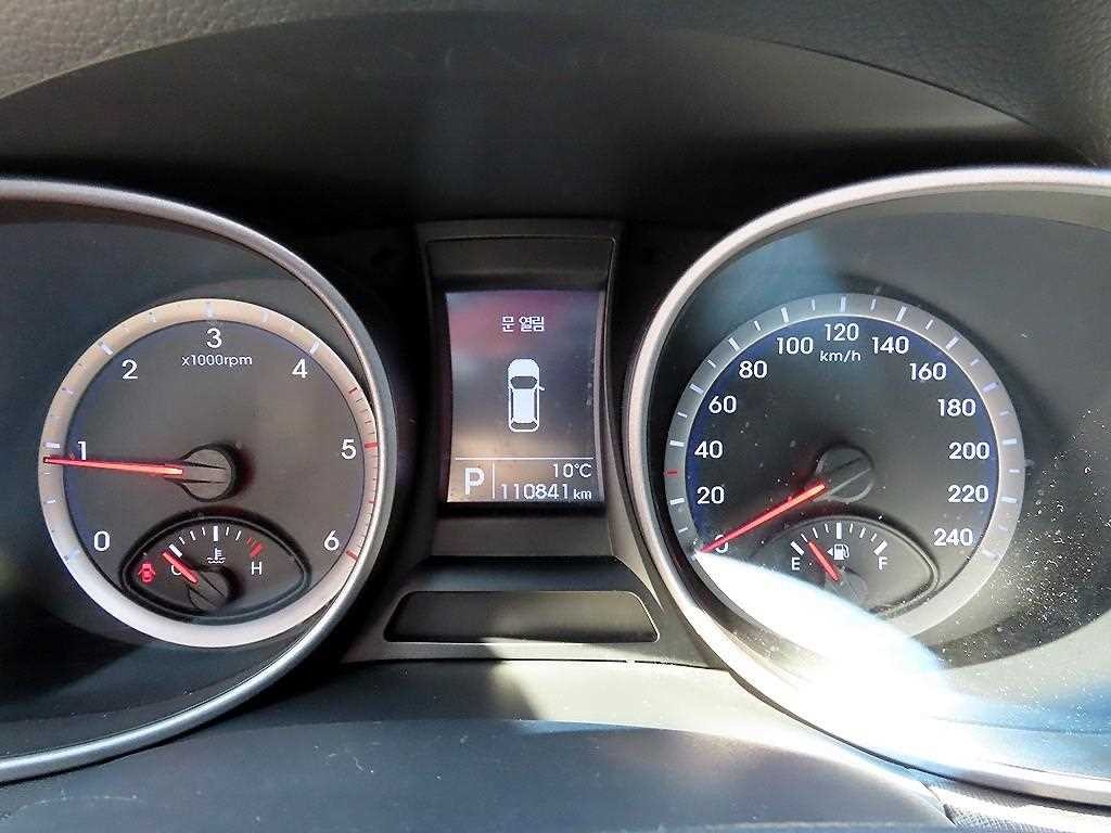 현대 맥스크루즈 R2.2 2WD 익스클루시브 이미지 9