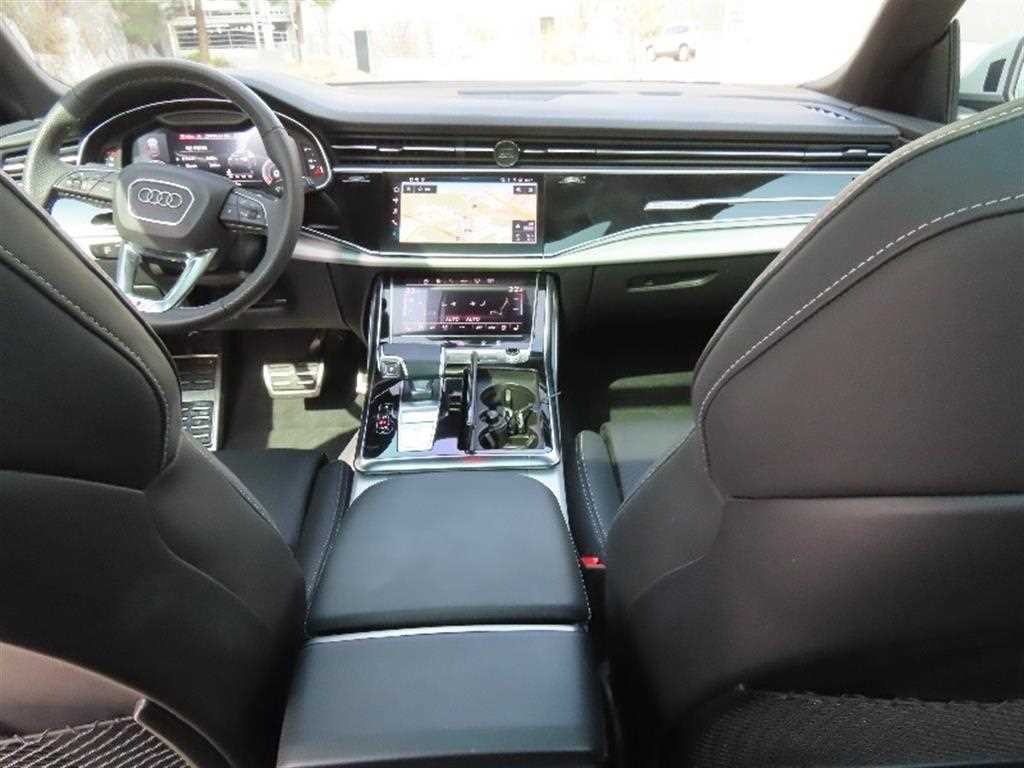 아우디 Q8 55 TFSI 콰트로 프리미엄 이미지 15