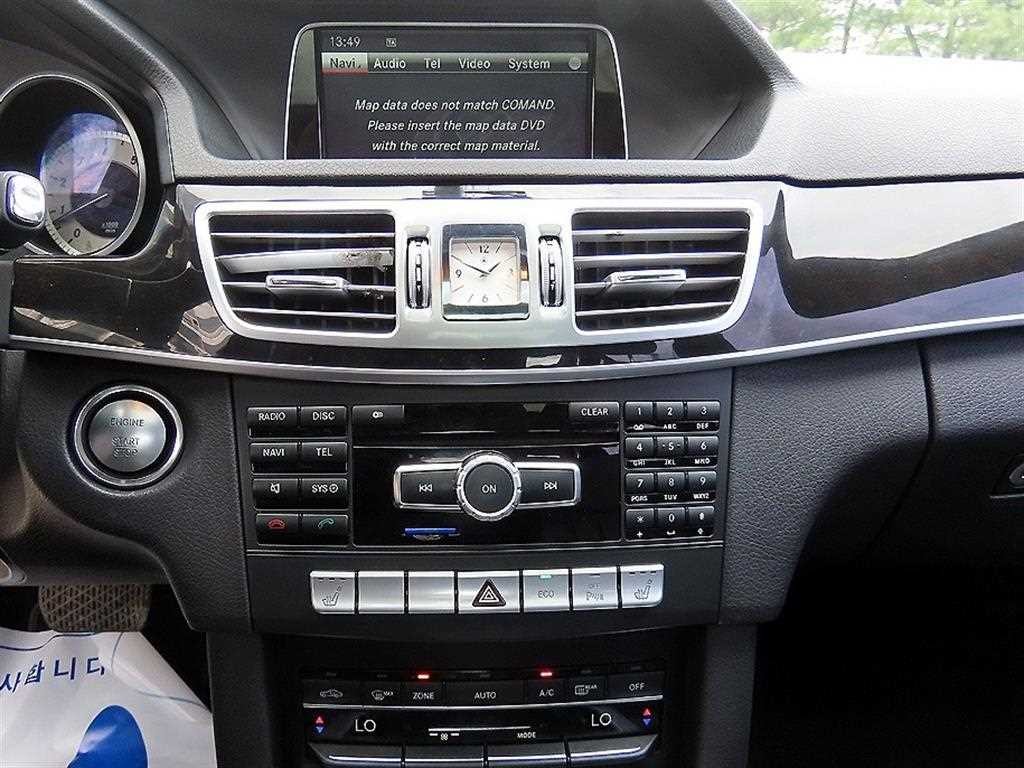 벤츠 E 클래스 E-클래스 W212 E300 4MATIC 아방가르드 이미지 14