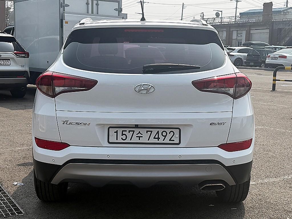 현대 투싼 올뉴투싼 디젤 1.7 2WD 모던 이미지 3