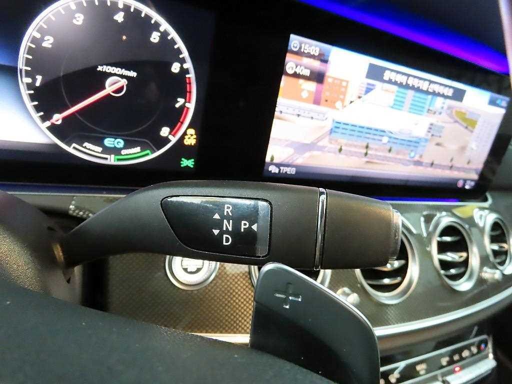 벤츠 E 클래스 E-클래스 W213 E350 4MATIC AMG LINE 이미지 10