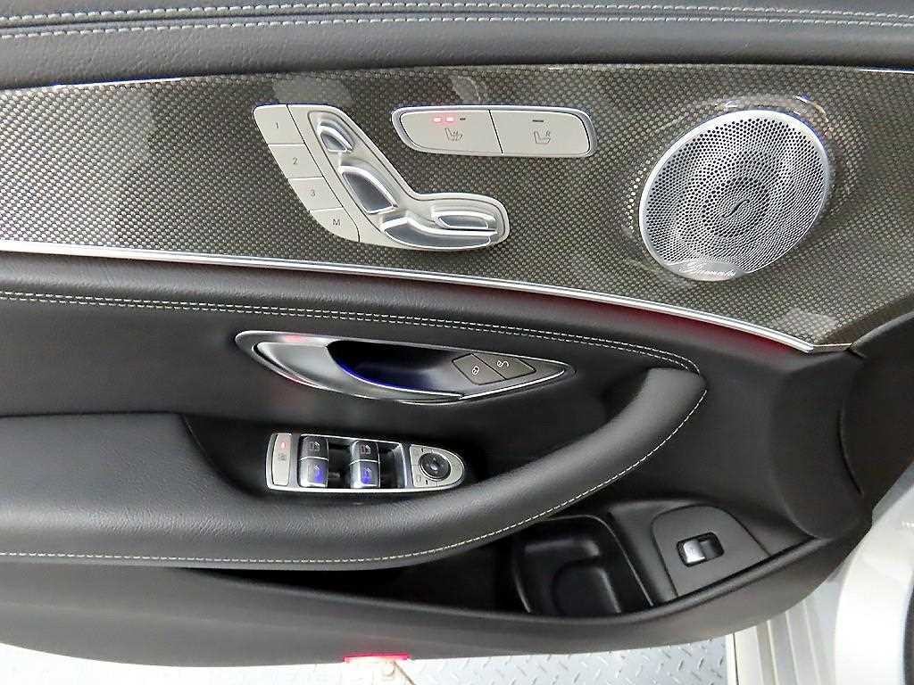 벤츠 E 클래스 E-클래스 W213 E350 4MATIC AMG LINE 이미지 11