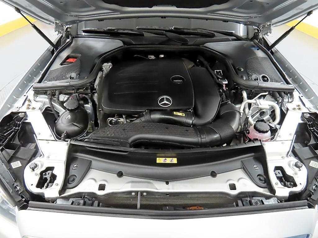 벤츠 E 클래스 E-클래스 W213 E350 4MATIC AMG LINE 이미지 19